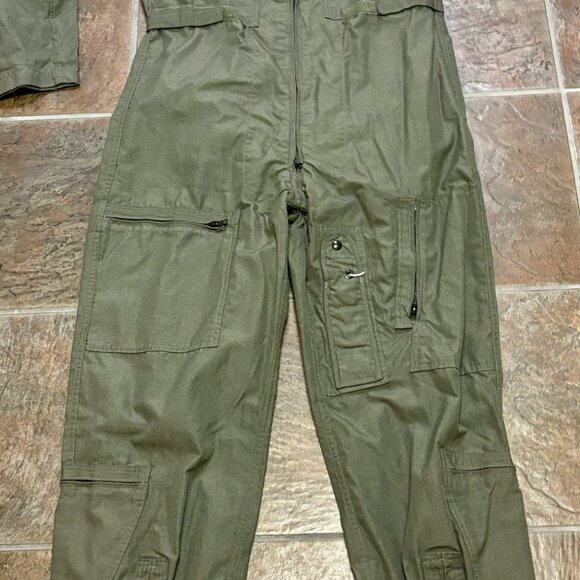 Military Flyers Coveralls CWU-27/P  Sage Green 1659 Type 1,Class 1,- Size 42R  * - Picture 2 of 7